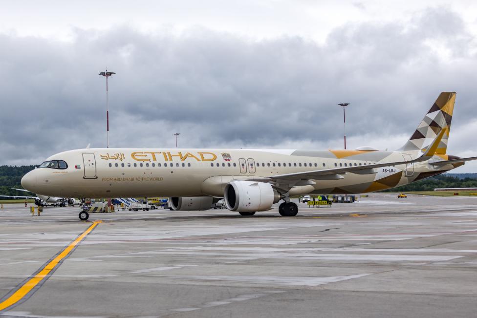 A321LR Etihad Airways na płycie krakowskiego lotniska (fot. Etihad Airways)2