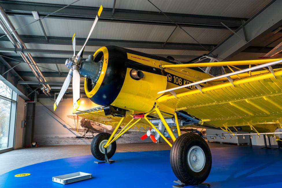 PZL-106A Kruk - ekspozycja wystawy stałej 'Z wiatrem i pod wiatr - lotnictwo cywilne' (fot. Muzeum Lotnictwa Polskiego)