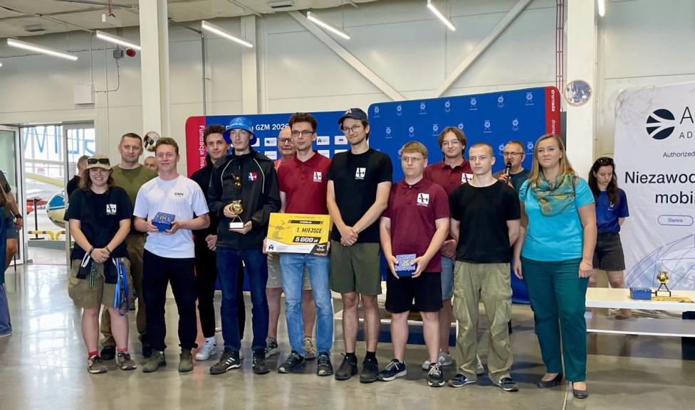 Studenci z Akademickiego Klubu Lotniczego Politechniki Wrocławskiej na Droniadzie 2026 (fot. Politechnika Wrocławska)