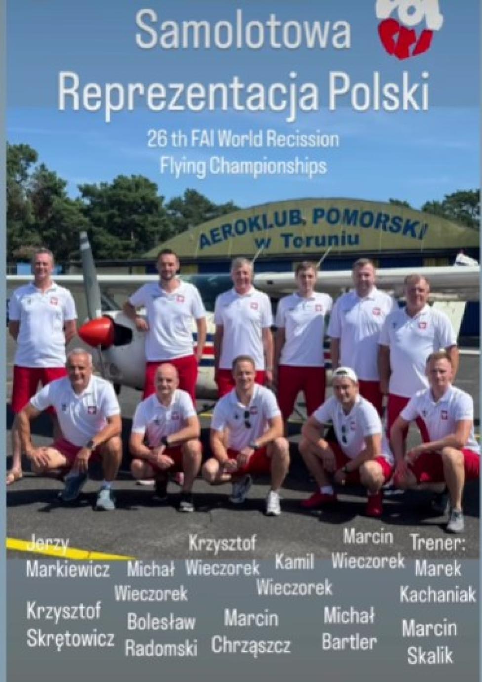 26. Mistrzostwa Świata FAI w Lataniu Precyzyjnym w Toruniu - skład Samolotowej Reprezentacji Polski (fot. Aeroklub Polski)