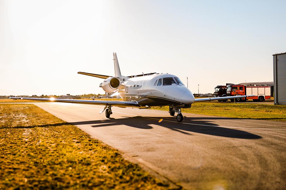 Cessna Citation XLS+ operatora Vela Aviation Limited na Lotnisku Mielec (fot. Przemysław Cynkier)4