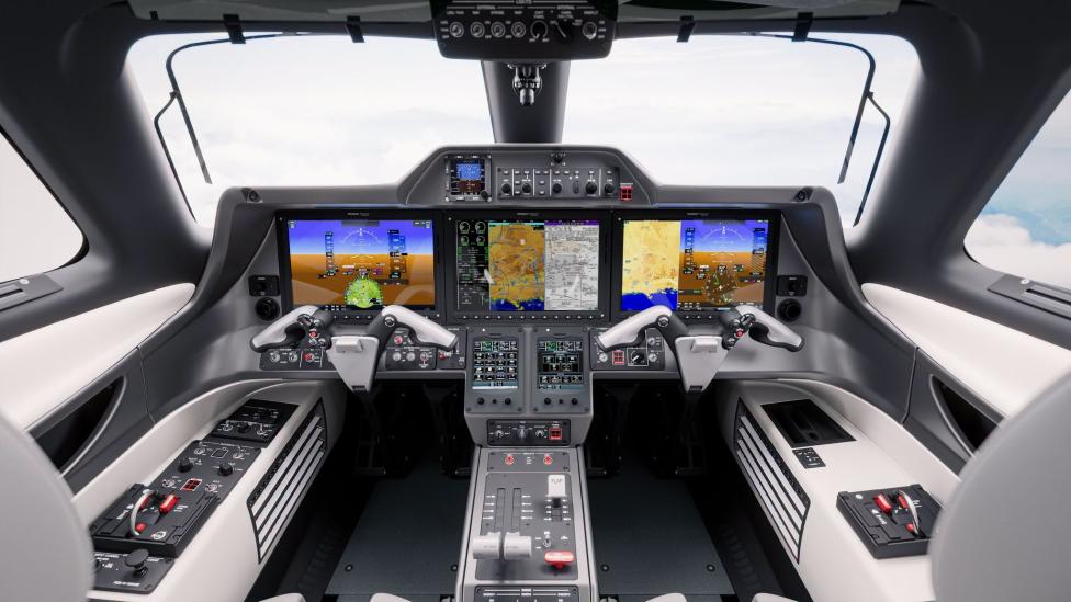 Phenom 300EV firmy Embraer - kokpit (fot. Embraer)