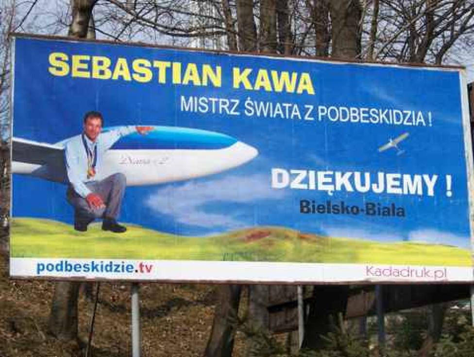 Plansza witająca przyjednych do Bielska-Białej/ fot. www.glidezar.com