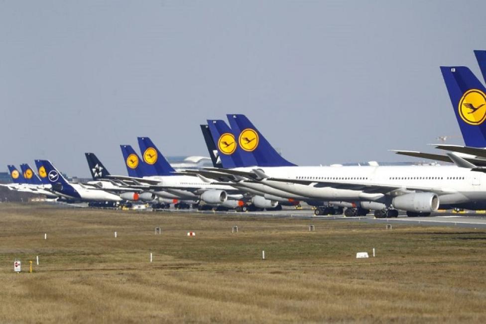 Flota samolotów należących do linii Lufthansa, fot. Bloomberg