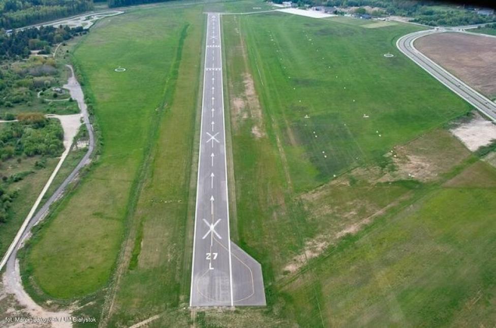 Pas startowy lotniska w Białymstoku, fot. M.Jakowiak UM Białystok