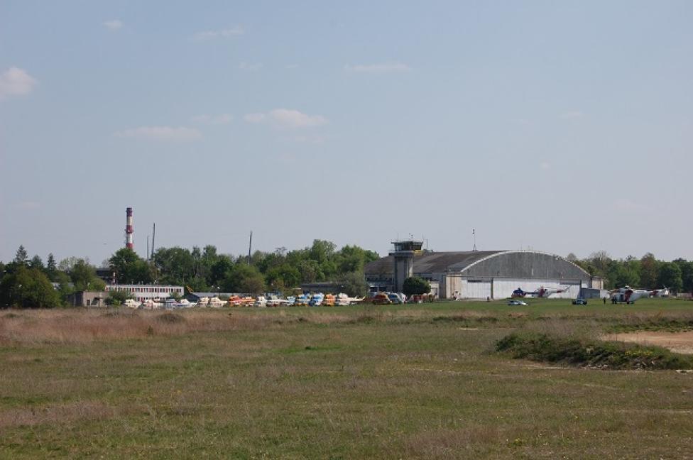 Lotnisko Aeroklubu w Świdniku, fot. wikipedia