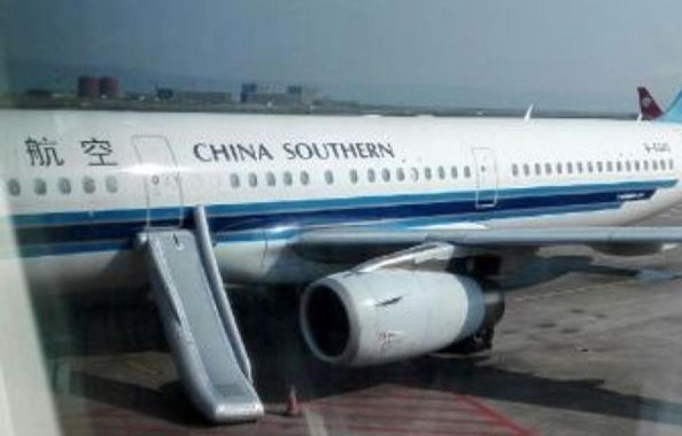 Uruchomiony trap ratunkowy w samolocie China Soutern