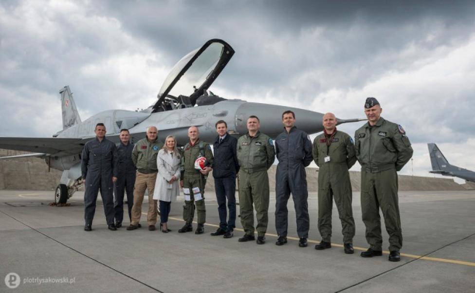F-16 Tiger Demo Team Poland objęty oficjalnym patronatem AMW (fot. Piotr Łysakowski)