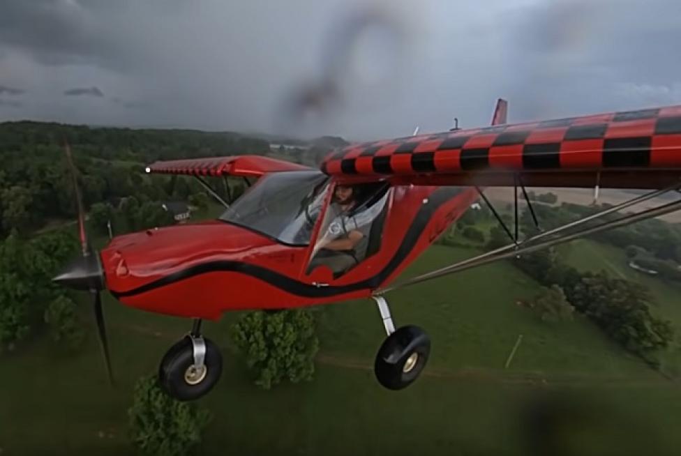 Lądowanie w czasie burze Super 701, fot. Youtube