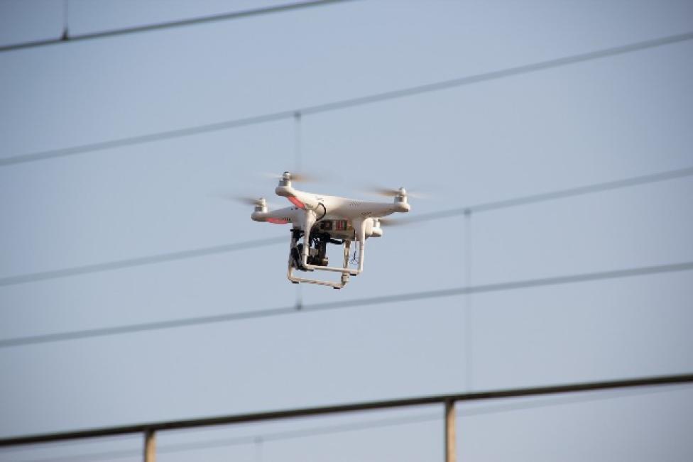 Tauron testuje drony pod kątem wykrywania uszkodzeń sieci energetycznych (fot. Tauron Dystrybucja)