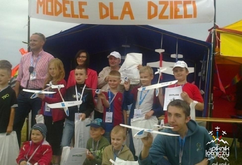 "Smyki na Start" podczas Nowotarskiego Pikniku Lotniczego (fot. pikniknowotarski.pl)