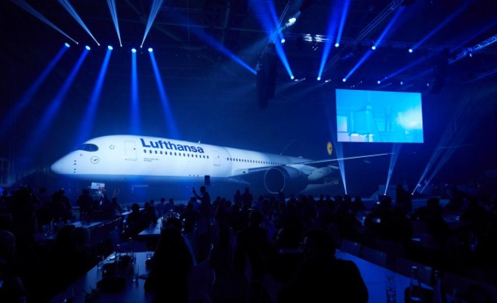 Nowy A350-900 Lufthansy zaprezentowany w Monachium (fot. Lufthansa)