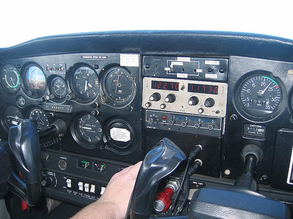 Panel przyrządów Cessna 152