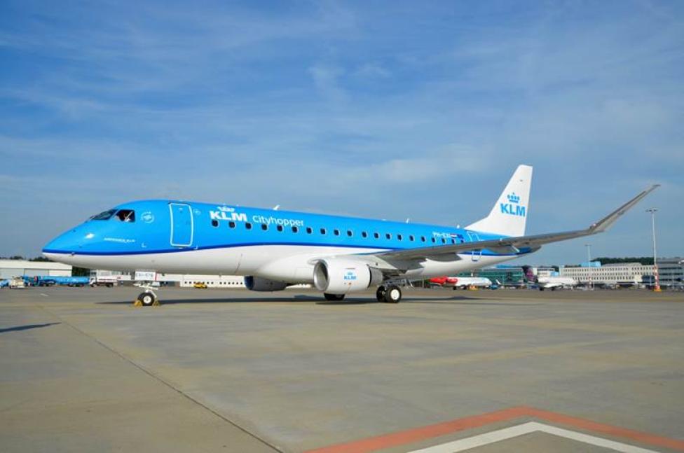 EMB175 należący do linii KLM, fot. KLM