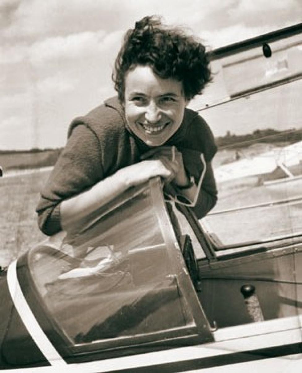 Ewa Nechay, szybowcowa rekordzistka świata, 1953 (fot. cracovia-leopolis.pl)