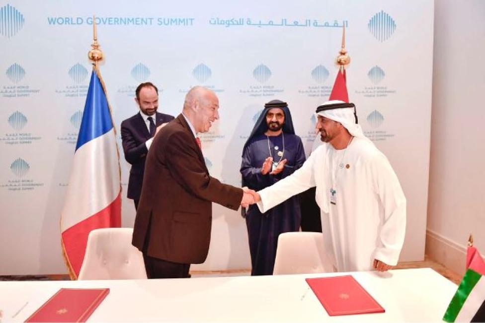 Umowa na 36 Airbusów A380 podpisana podczas konferencji World Government Summit w Dubaju (fot. Emirates)