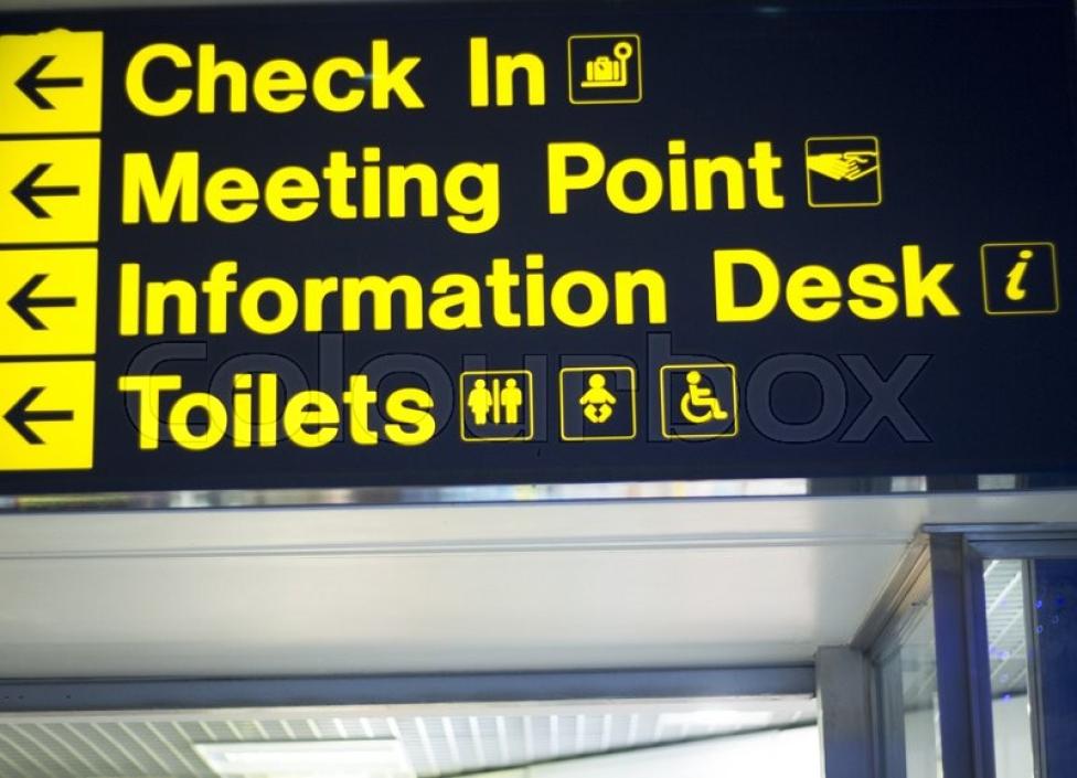 Tablice informacyjne na lotnisku, fot. Airport Information