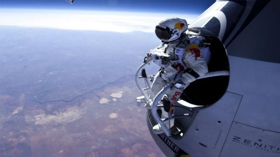 Red Bull Stratos – skok z krawędzi kosmosu (fot. planeteplus.pl)