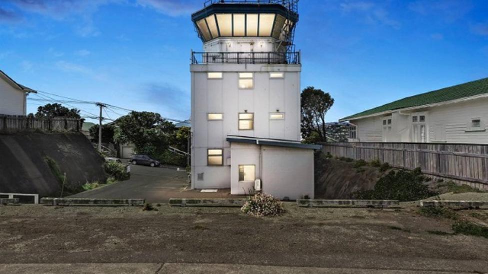 Stara wieża lotniska w Wellington, fot. nzherald.co.nz