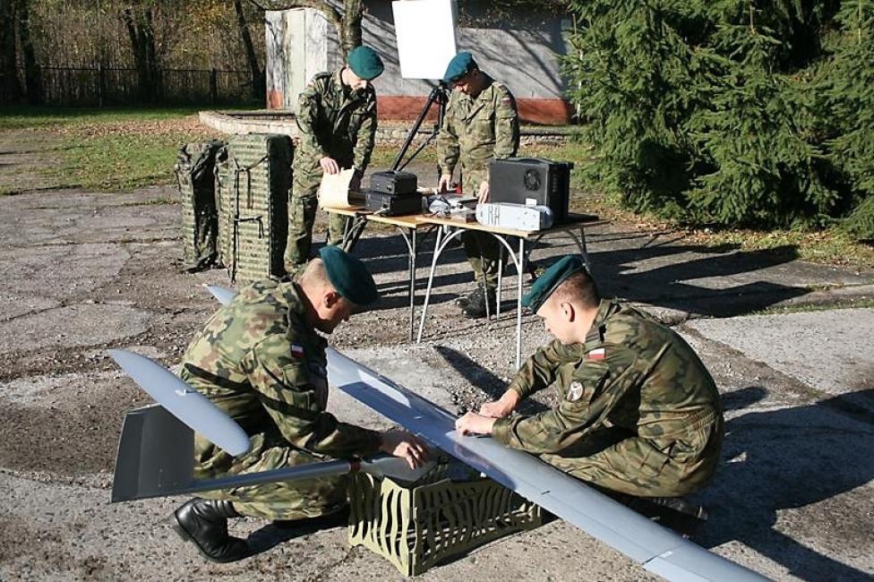 Bezzałogowce FlyEye na wyposażeniu polskiego wojska (fot. plut. Jacek Kielmas)