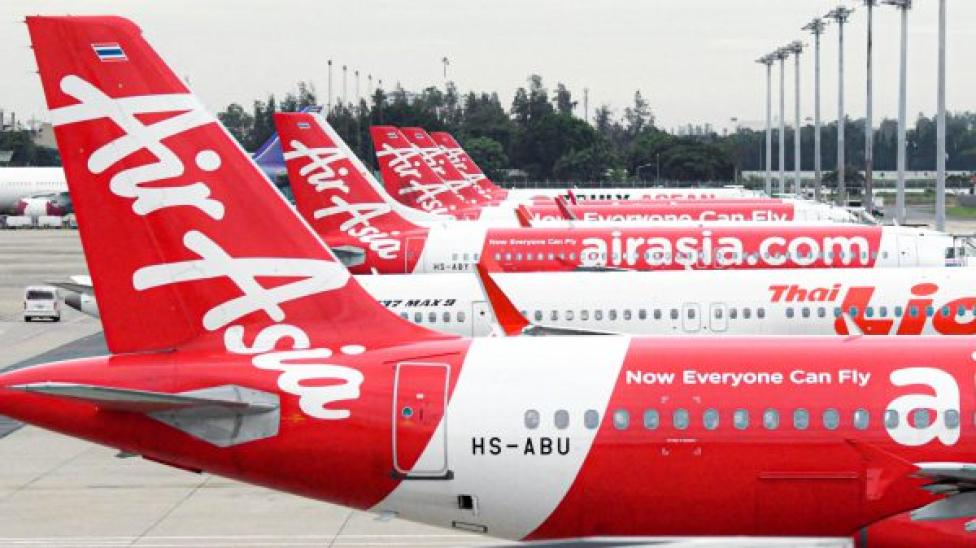 Flota samolotów należąca do linii Air Asia, fot. TTR Weekly