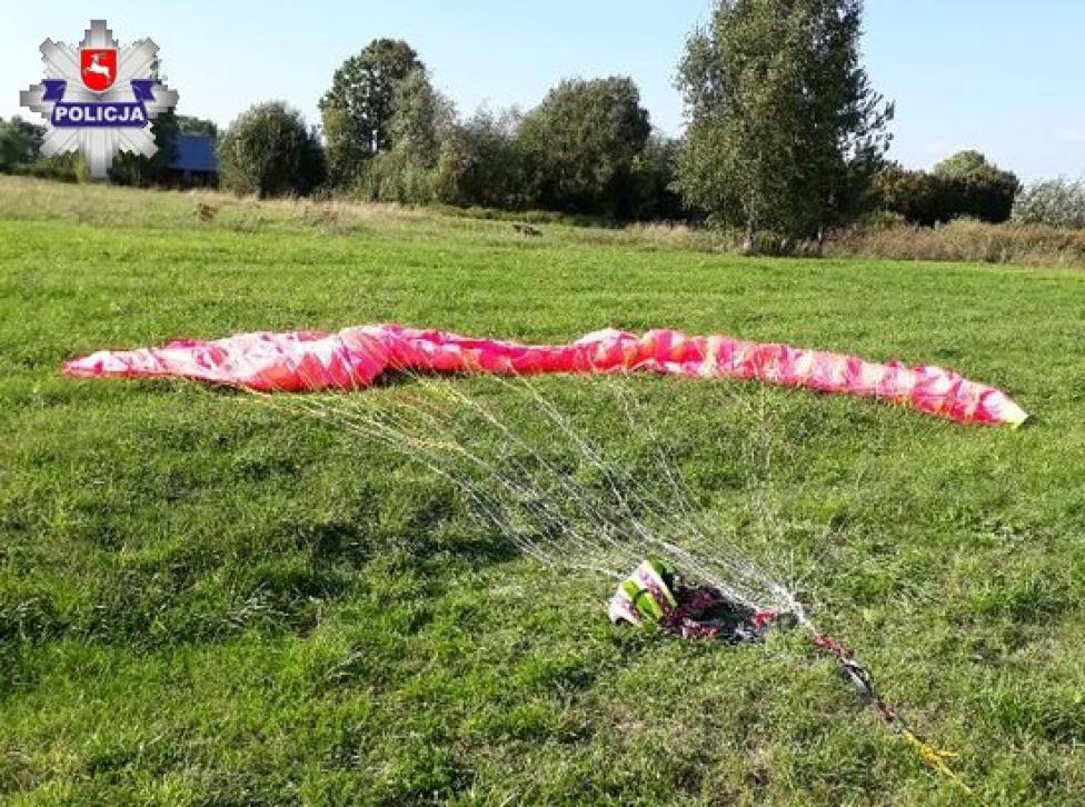 Paralotnia zakupiona w internecie przez mieszkańca Lublina (fot. lubelska.policja.gov.pl)