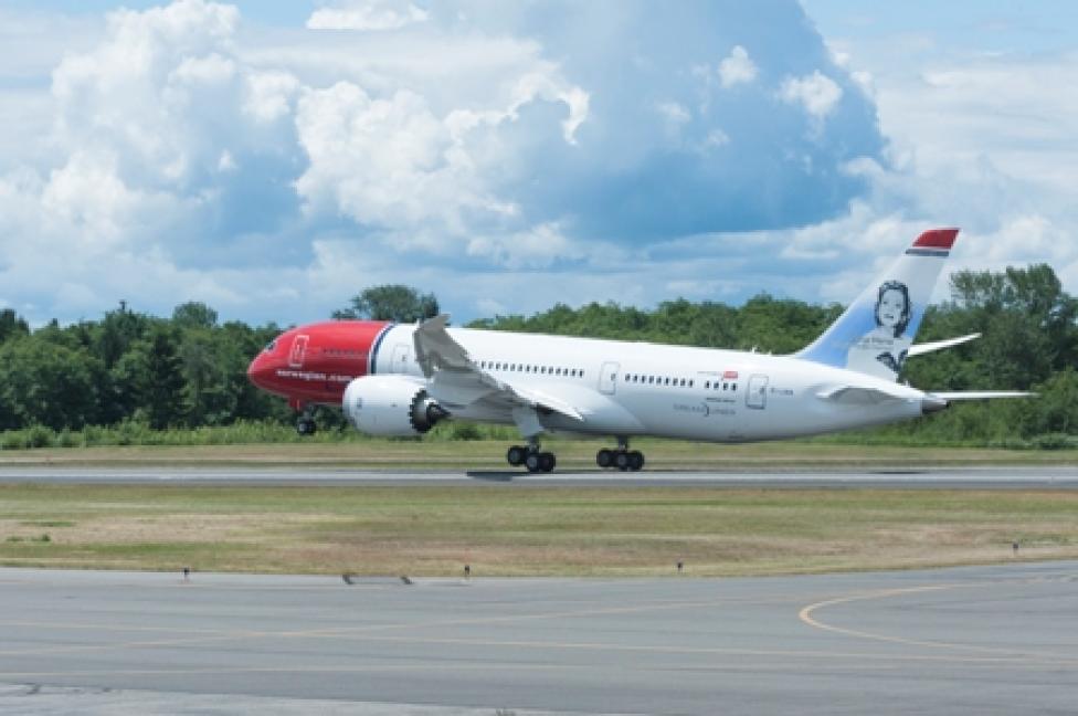 Dreamliner w barwach Norwegian
