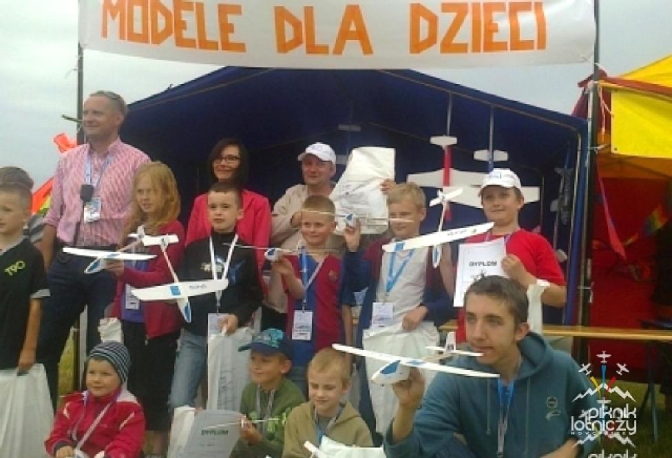 Turniej "Smyki na Start" (fot. pikniknowotarski.pl)