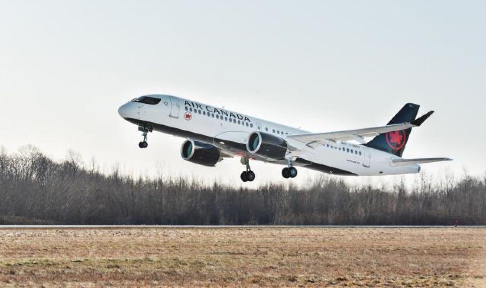 A220-300 należący do Air Canada - start (fot. Airbus)