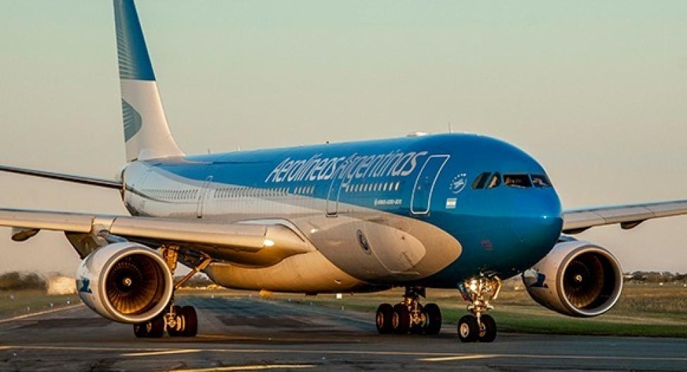 A330-200 należący do Aerolíneas Argentinas na lotnisku - kołowanie (fot. Aerolíneas Argentinas)