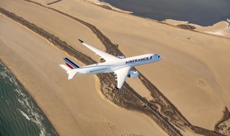 A350 należący do Air France w locie - widok z góry (fot. Air France)