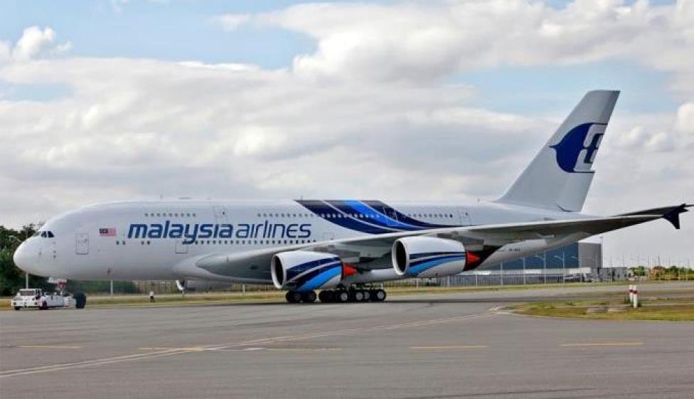 A380 należący do Malaysia Airlines na lotnisku - kołowanie (fot. Malaysia Airlines)