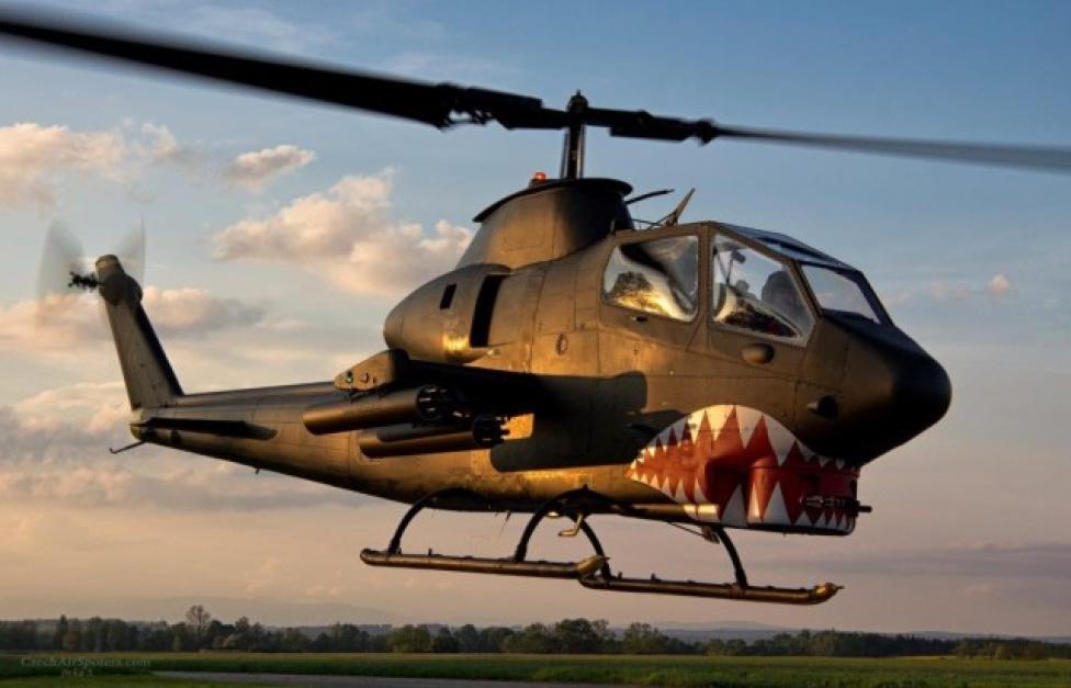 Bell AH-1S Cobra (fot. piknikszybowcowy.pl)