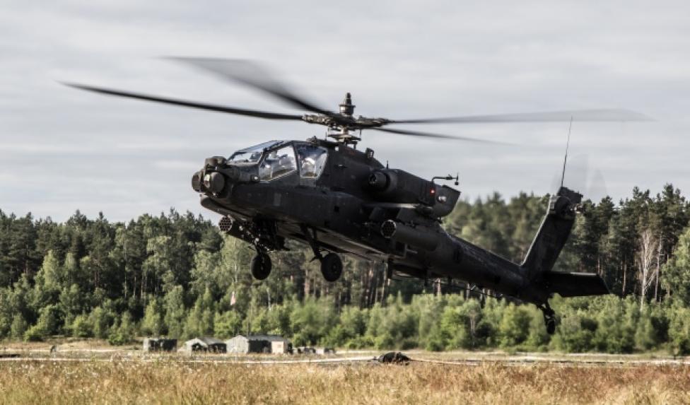 AH-64E Apache na lotnisku Ziemsko (fot. szer. Piotr Pytel)