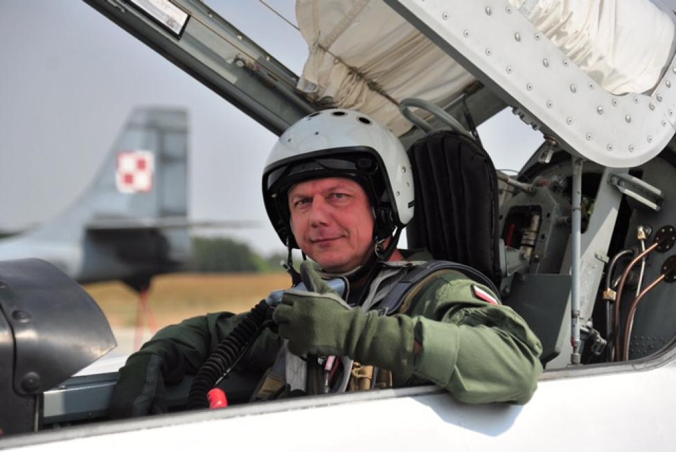 ppłk pil. Marek Kejna z 41 Bazy Lotnictwa Szkolnego w Dęblinie (fot. mjr Grzegorz Grabarczuk)