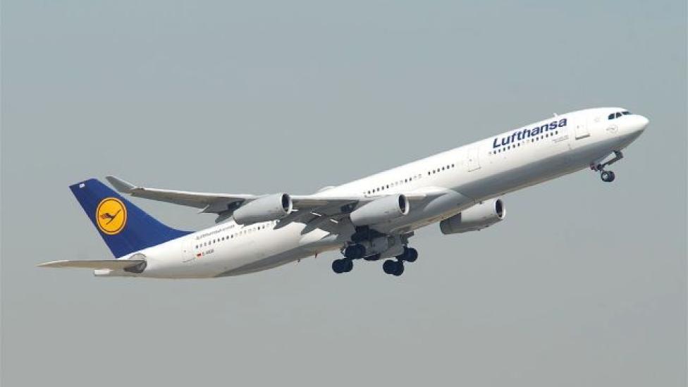 Airbus A340-300 należący do Lufthansy (fot. Aero Icarus from Zürich, Switzerland/CC BY-SA 2.0/Wikimedia Commons)