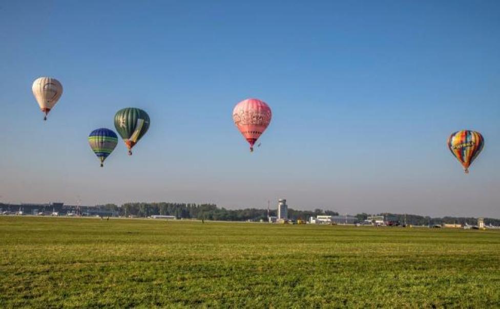 Balony na lotnisku w Krakowie (fot. Port Lotniczy Kraków)