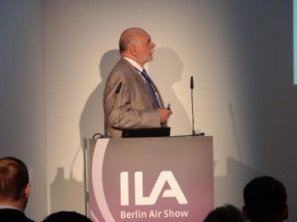 Krzysztof Piwek na konferencji Small Aircraft Transportation in the Future – Roadmap 