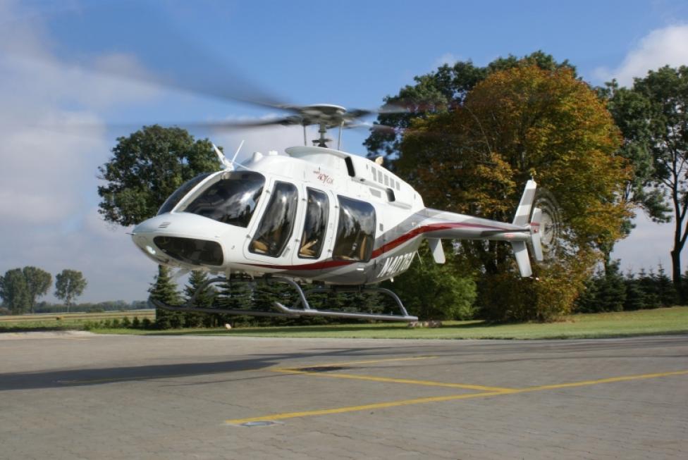 Najnowsza wersja śmigłowca Bell 407 z Garminem G1000 na pierwszej oficjalnej prezentacji w Polsce/ fot. PLAR Roman Peszka