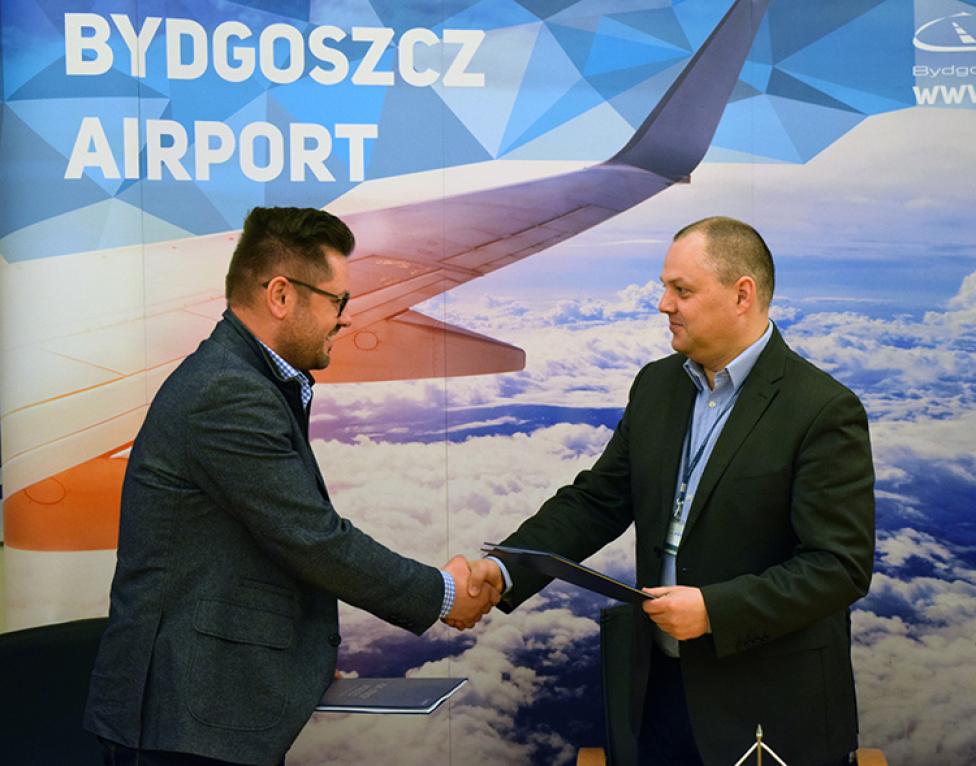 AWOS na lotnisku w Bydgoszczy - podpisanie umowy