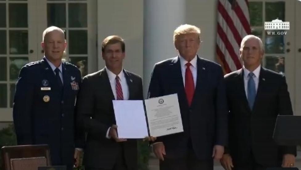 Donald Trump ogłosił utworzenie dowództwa kosmicznego armii USA (fot. kadr z filmu W.H.GOV/Donald J. Trump/Twitter)