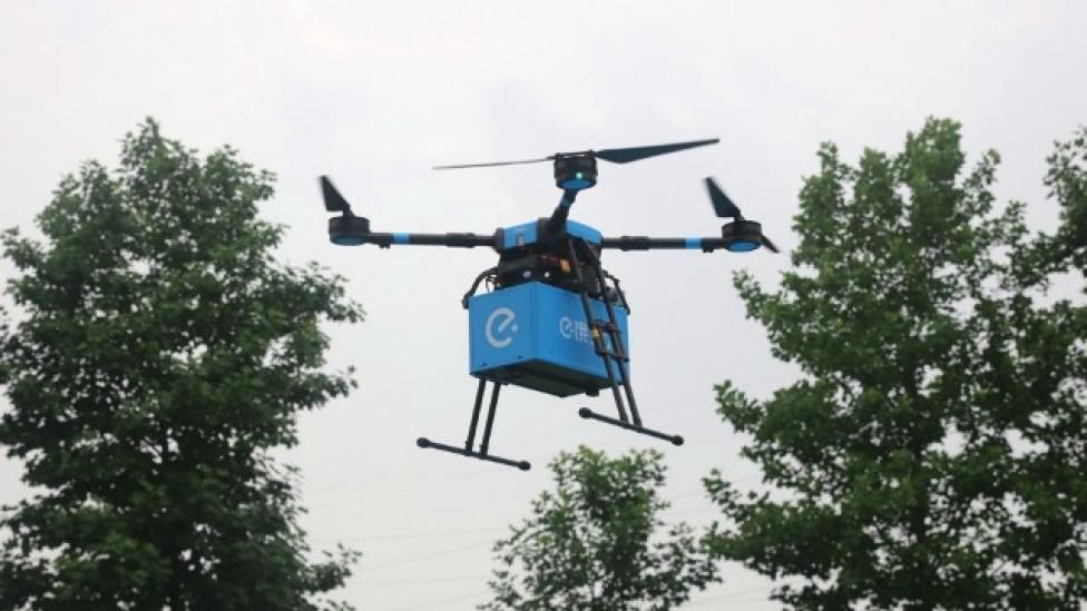 Dostawa dronem (fot. scmp.com)