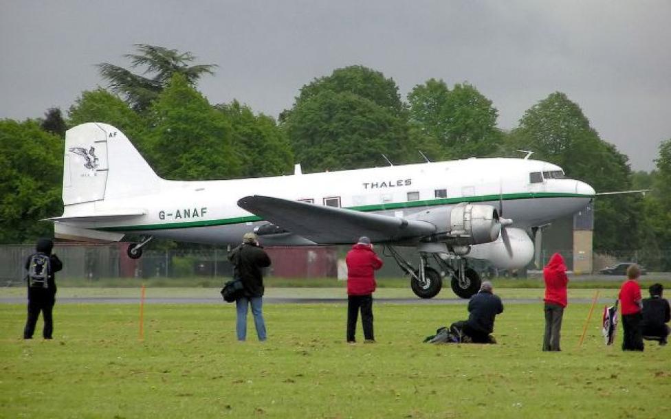 Douglas DC-3 (fot. pl.wikipedia.org)