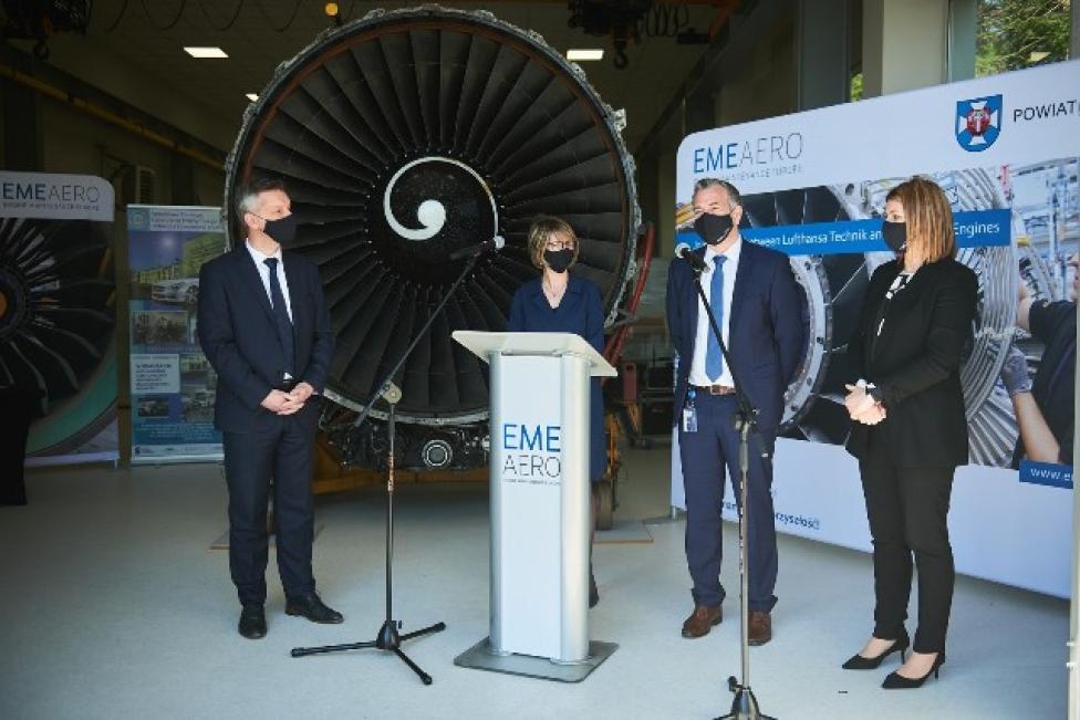 EME Aero przekazało silnik lotniczy do celów szkoleniowych dla Zespołu Szkół nr 2 w Łańcucie (fot. EME Aero)