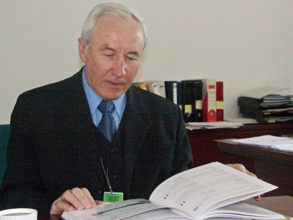 Edmund Klich w biurze