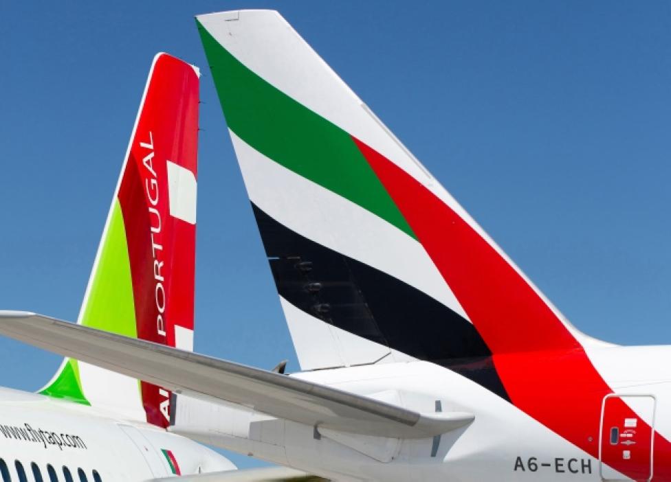 Emirates i TAP Air Portugal - ogony samolotów (fot. Emirates)