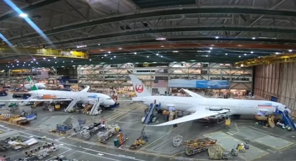 Fabryka Boeinga w Everett (fot. kadr z filmu na youtube.com)