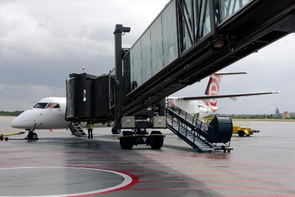 Bombardier Eurolotu „przetestował” rękaw w porcie gdańskim