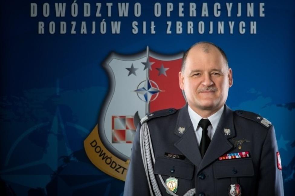 Gen. bryg. Tadeusz Mikutel (fot. st. chor. sztab. mar. Arkadiusz Dwulatek)