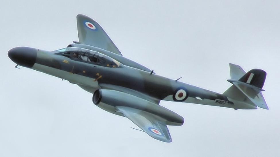 Gloster Meteor NF.11 w malowaniu Royal Air Force (fot. Adrian Pingstone/Domena publiczna/Wikimedia Commons)